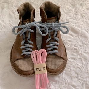 Nike - Brown Athletic Boots - 2 sets of shoelaces